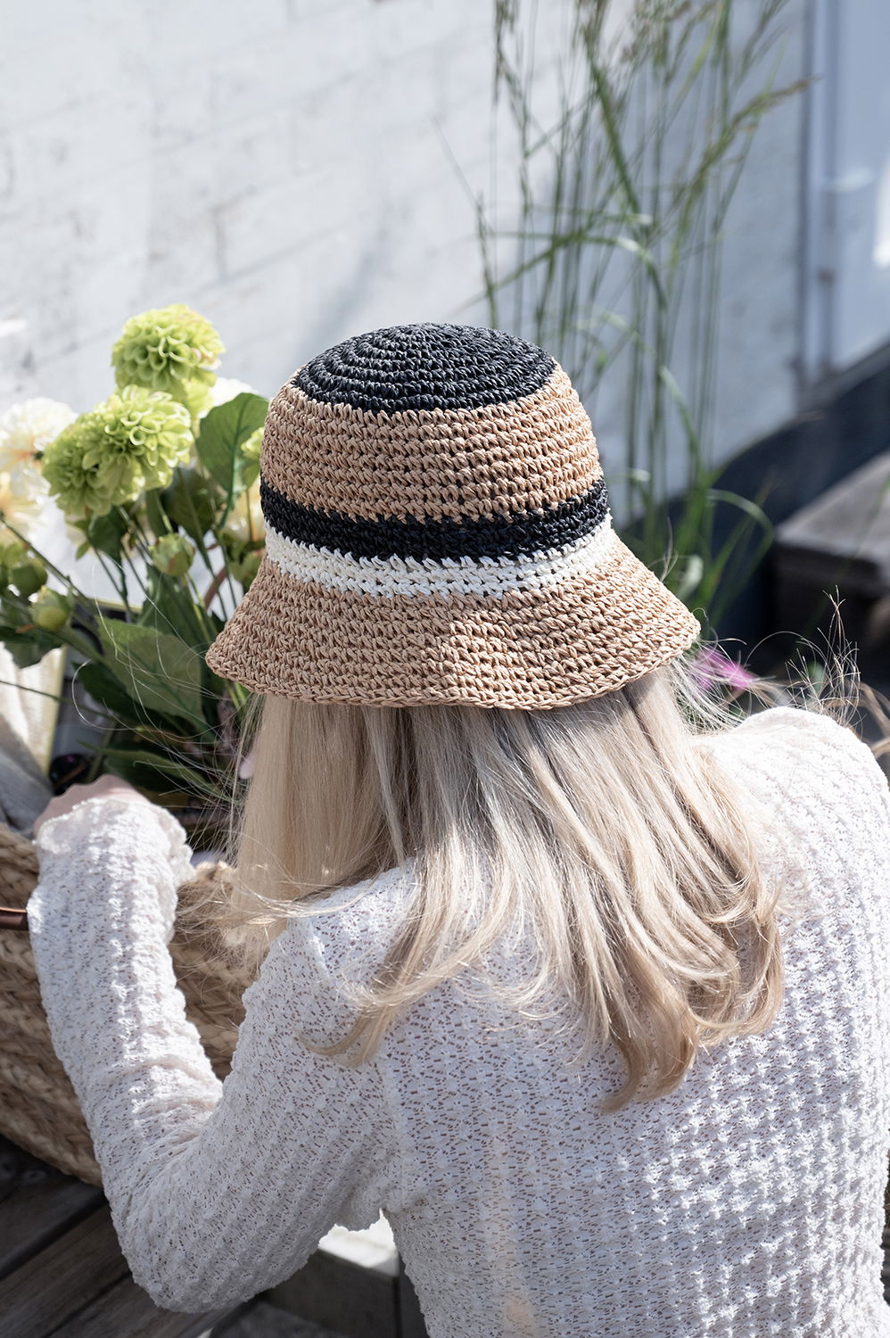 Beige hat str. 57-59 cm