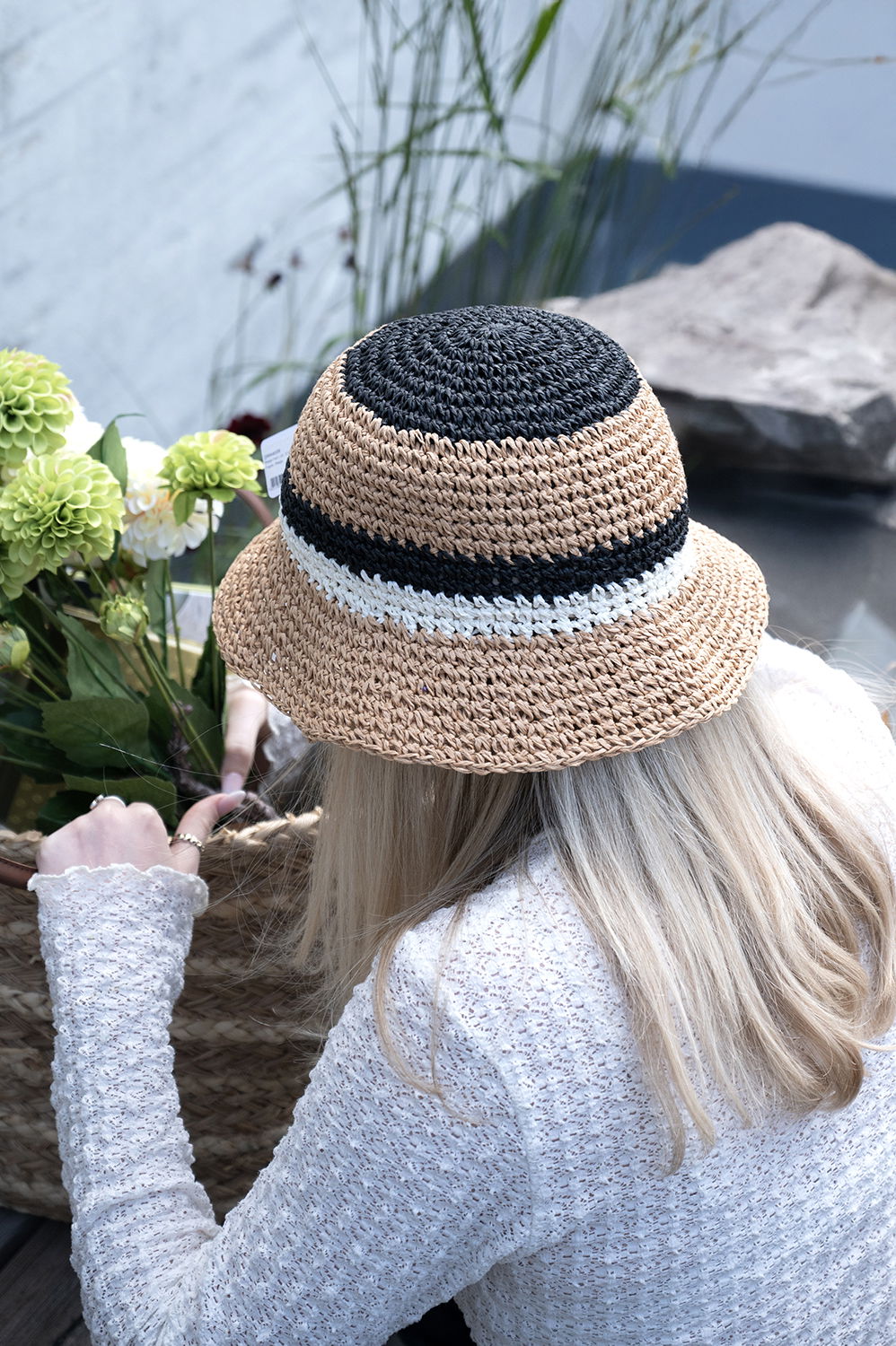 Beige hat str. 57-59 cm