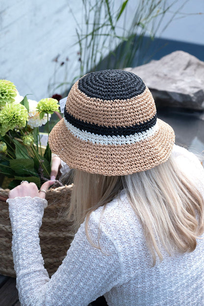 Beige hat str. 57-59 cm