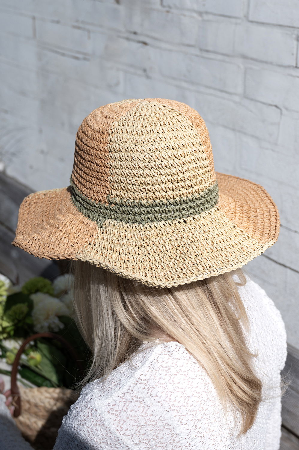 Beige hat str. 57-59 cm